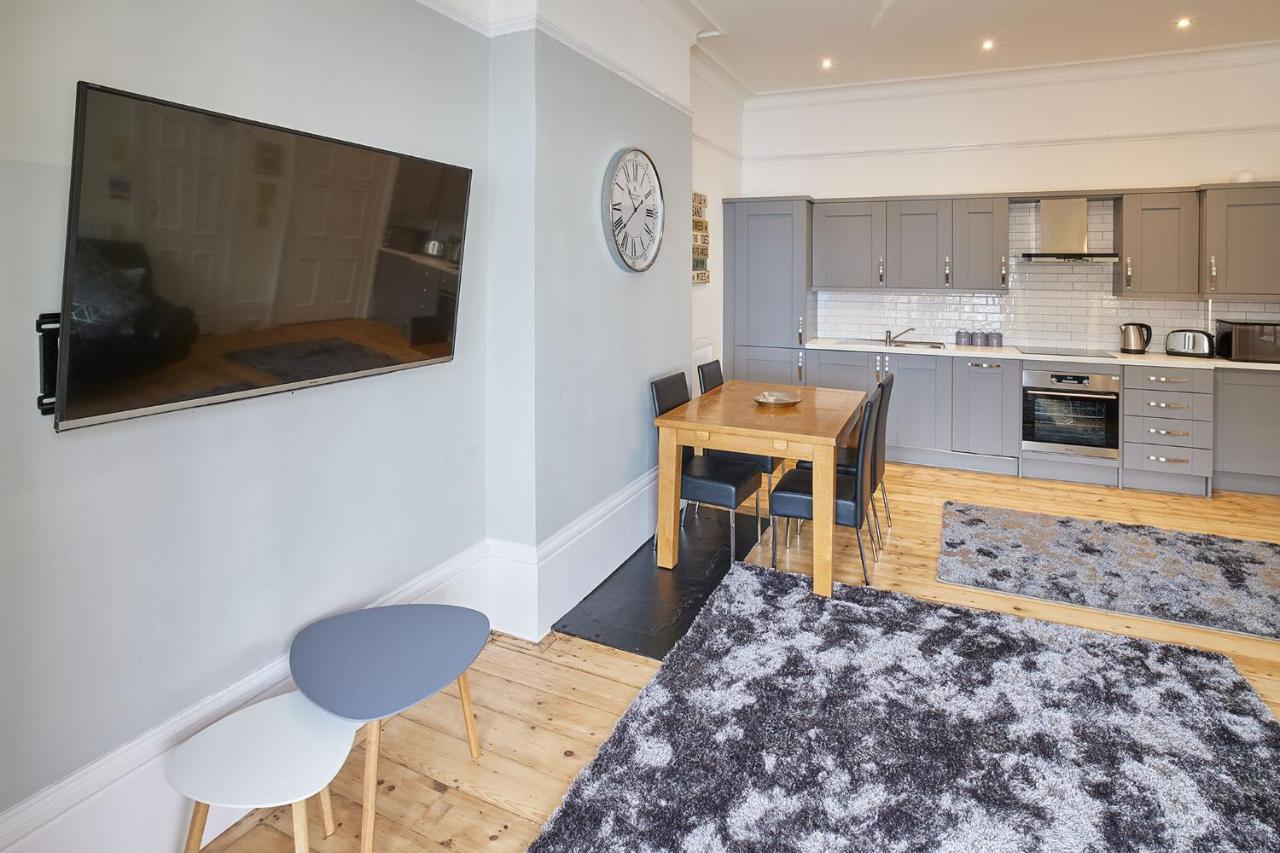 Apartment 3, Khyber Lodge Apartments Whitby Eksteriør bilde